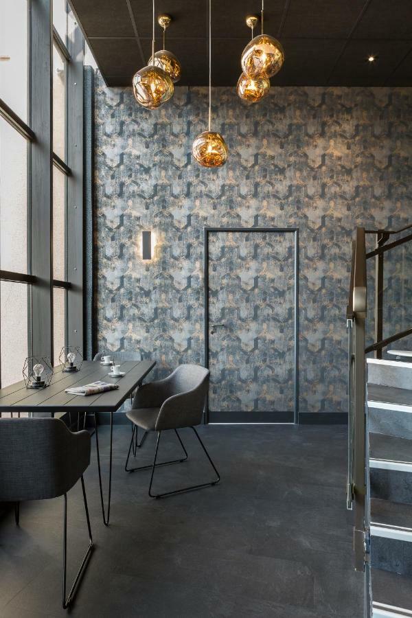 Hotel L'Ortega - Rennes St Jacques Aeroport Сен-Жак-де-ла-Ланд Экстерьер фото